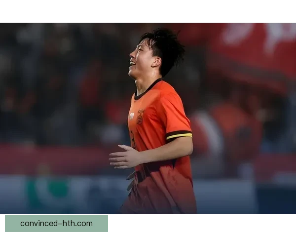 国足逆转取胜晋级四强引爆全国球迷热情创造赛季最佳战绩再攀高峰