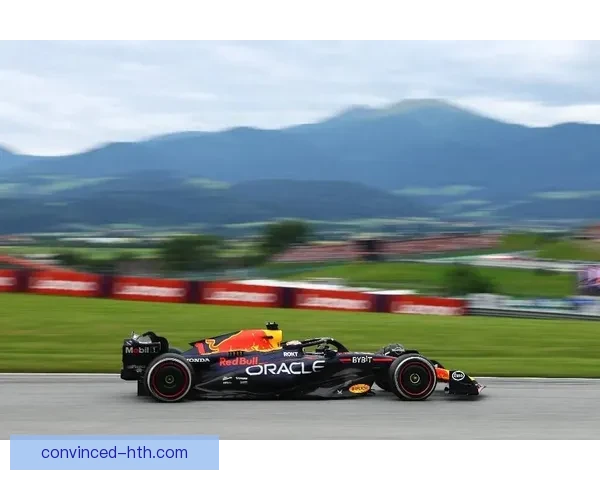 F1最新赛事动态解析车队竞争格局与车手表现趋势