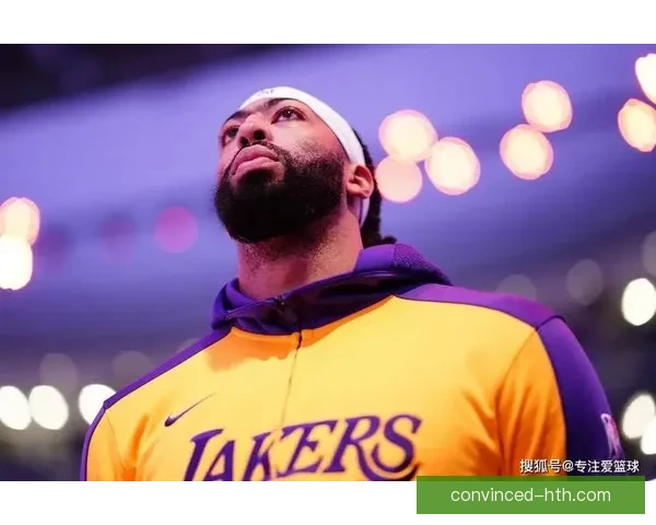 湖人队宣布签约新援助力补强阵容 詹姆斯与浓眉引领季后赛冲刺