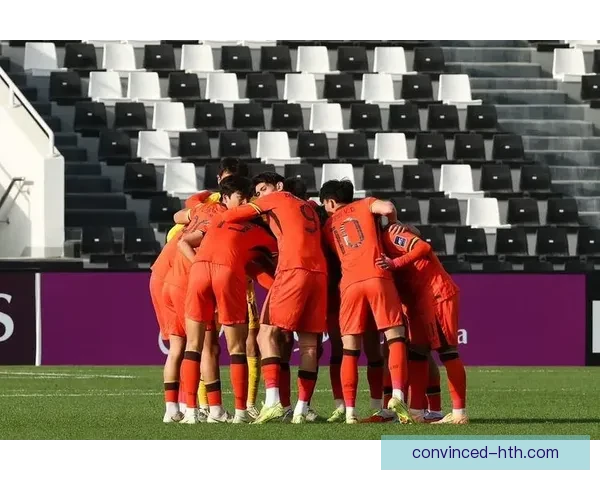 中国足球队逆袭战胜强敌 创历史首次闯入亚洲杯四强